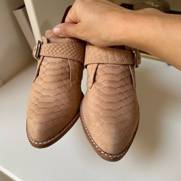 Jeffrey Campbell Croc Embossed Leather Loafers Size 9.5 - Picture 7 of 8